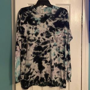 Victoria’s Secret pink shirt